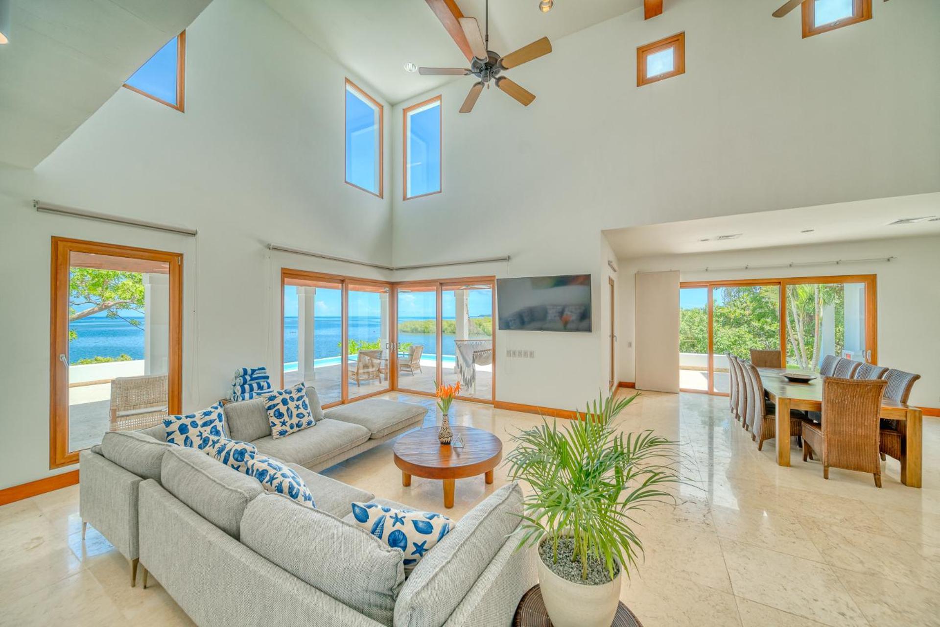 Las Verandas Hotel & Villas First Bight ภายนอก รูปภาพ