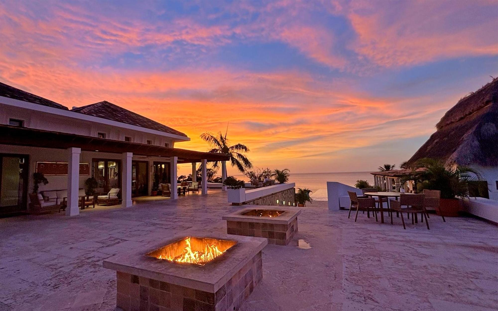 Las Verandas Hotel & Villas First Bight ภายนอก รูปภาพ